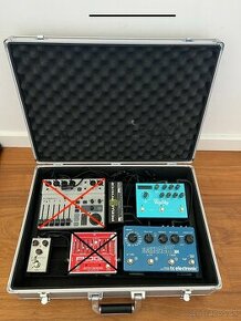 Predám gitarové efekty a pedalboard