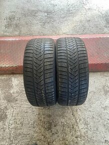 Predam 2ks zimne pneu 235/45 R18 Pirelli Sottozero 3