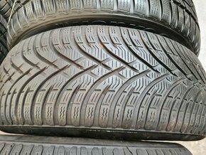 205/60r16 zimné 2 ks BF GOODRICH dezén 6,9 mm