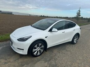 Tesla model Y long range