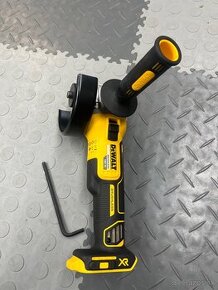 Dewalt uhlová bruska 125mm