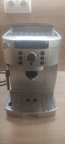 Kávovar DeLonghi MagnificaS