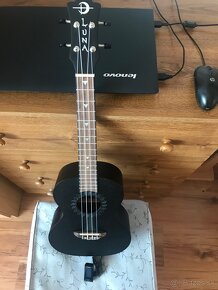 Predám tenorové ukulele Luna Guitars