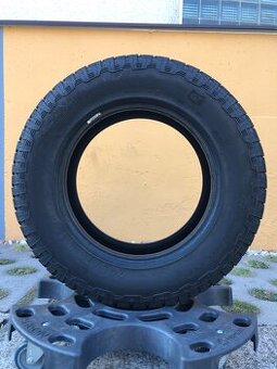 205/70R15