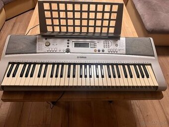 Yamaha psr e303