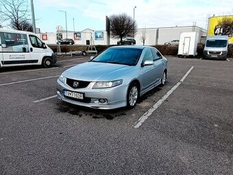 Honda Accord - 1