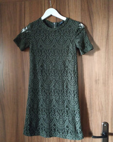 Olivové čipkové šaty s podšívkou, veľkosť 36 - 1