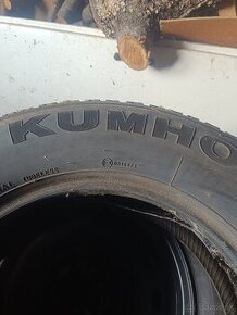 Kumho 205/70 R15 na rezervu