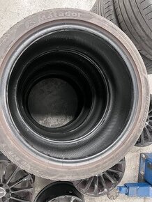 Letné pneu 225/40R18