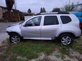 Náhradné diely na Dacia duster.