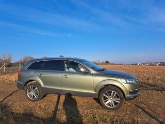 Audi Q7 176kw len 49000km SR vozidlo garážované