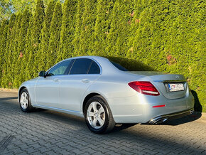 Mercedes E 220d 4MATIC - TOP STAV