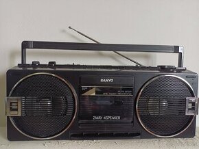 Sanyo M9709L radiomagnetofon boombox retro kazeťák