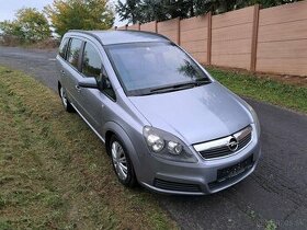 Zafira 1.9 turbo diesel 7 miestna.