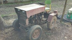 Domarobený malotraktor 4x4