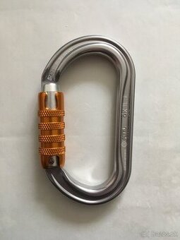 Karabína karabínka Petzl OK - triact lock, nová