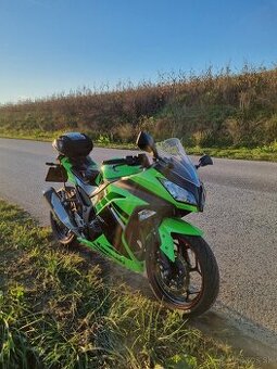 Kawasaki Ninja 300