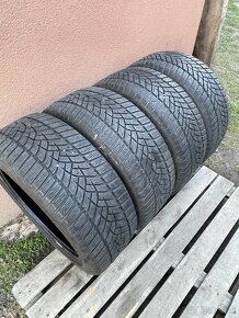 Goodyear 235/45 R18 4x=250€