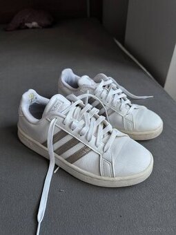 Adidas tenisky 39,5