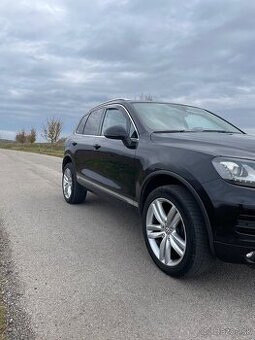 Predam vw touareg 7p 3.0tdi