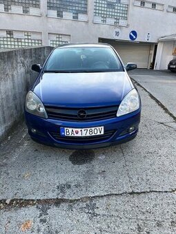 Opel Astra GTC