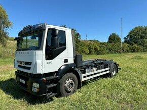 Iveco stralis nosič kontejneru