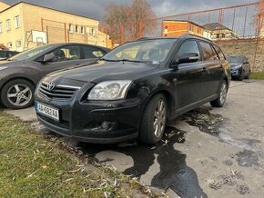 Predám Toyotu Avensis 2,0D