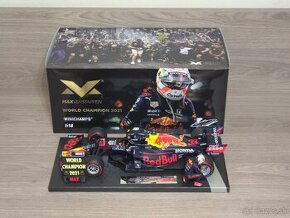 Max Verstappen (RB16B) 1:18 VC Abu-Dhabi 2021