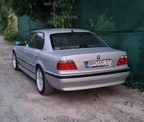 BMW 735i E38