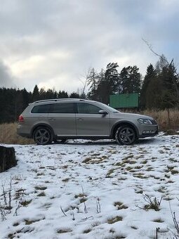 VW Passat b7 alltrack 130kw LED NAVi PANORAMA