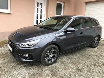 Hyundai i30 CW Kombi 1.5i CVVT Family