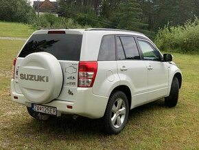 Predam SUZUKI GRAND VITARA 2011 4X4 - 1