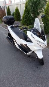 Skúter Honda PCX 125 M3