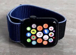 Apple Watch SE 2 40mm Midnight, nové (záruka:13.11.2025)