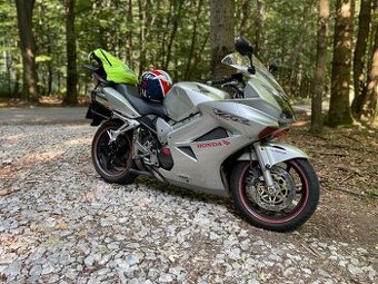 Honda VFR800 VTEC