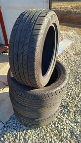 Pneumatika 215/55R17