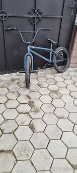 Bmx bicykel