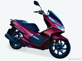 Prenájom skútra HONDA PCX 125 | AutopožičovňaPúchov.SK - 1