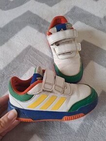 Adidas tenisky v.25