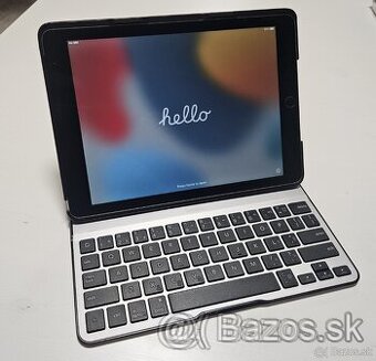 iPad Air 2, 32GB + klávesnica/obal Belkin F5L151