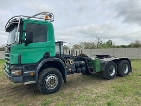 Scania P420 6x6  miesto pre HR