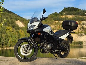 Suzuki DL 650 V strom 2015 ABS TOP stav gar.km