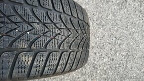 Dunlop 245/50 R18 - 1