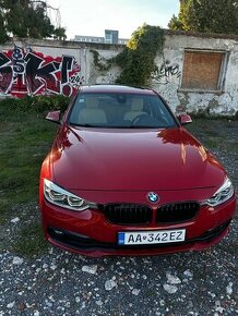 BMW 330e