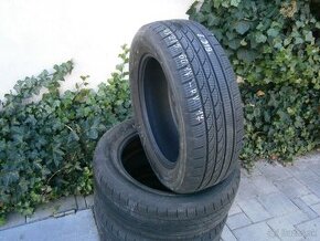 Predám 4x zimné pneu ROTALLA 215/60 R17 96HXL