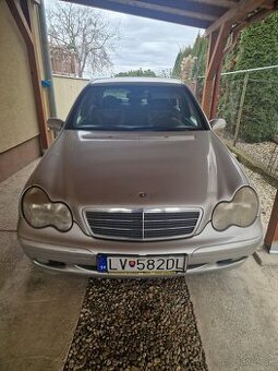 Sedan Mercedes Benz Kompresor C200