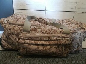 Vojenská cestovná taška a batoh