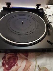 Denon DP-200USB  gramofón