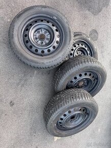 5x114,3 r16 . Zzimna sada  205 55 r16 toyota