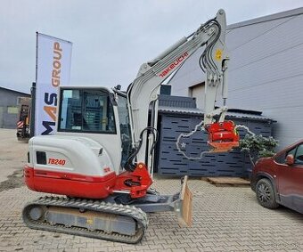 TAKEUCHI TB240 - 4070 kg - Dohoda ista